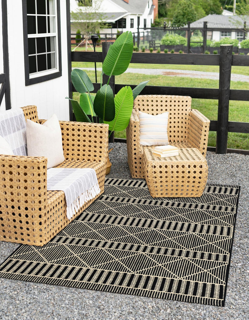 Seaside Lattice Collection Area Rug - Glade Rectangle Black lifestyle 12