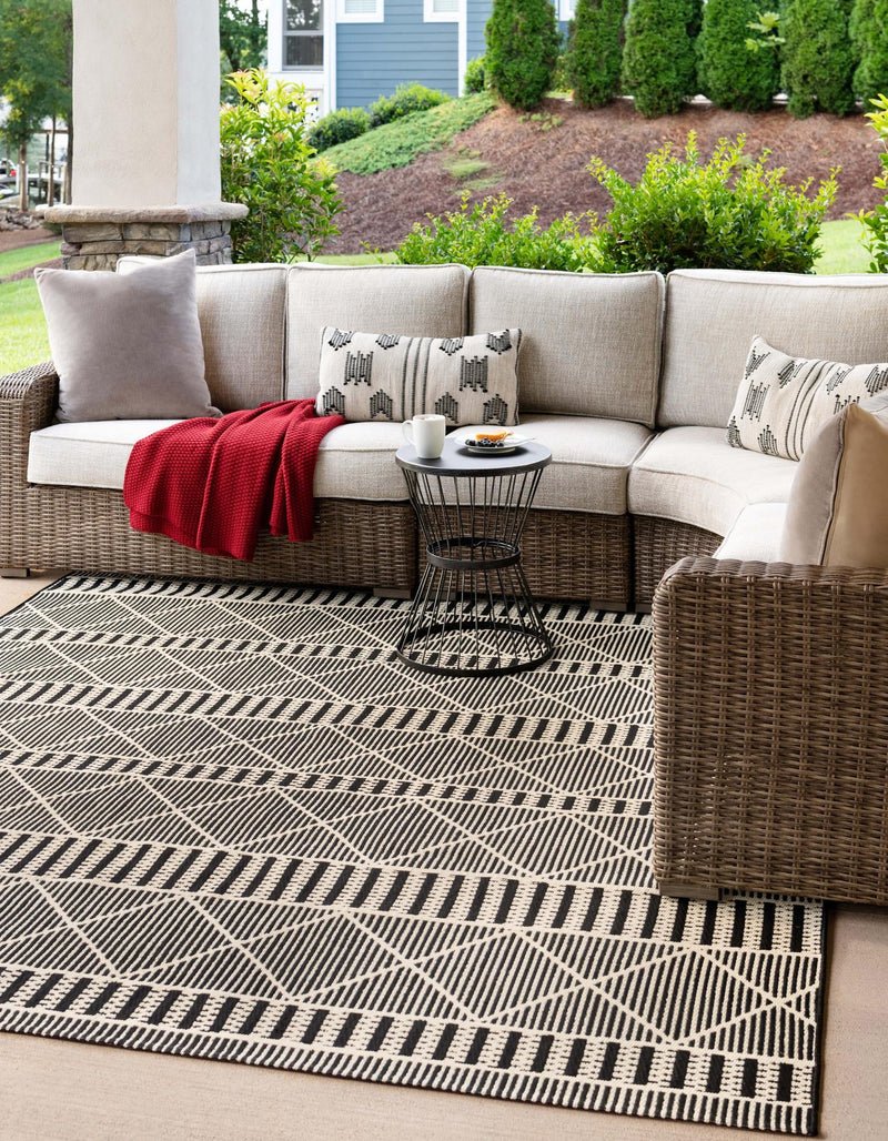 Seaside Lattice Collection Area Rug - Glade Rectangle Black lifestyle 36