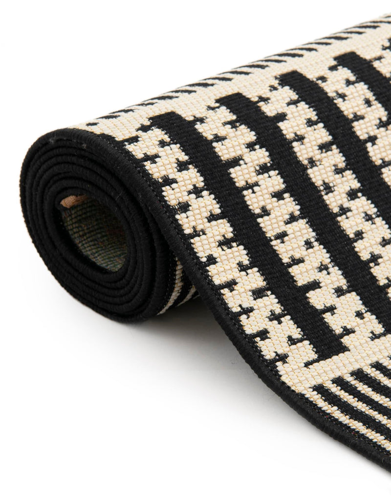 Seaside Lattice Collection Area Rug - Glade Rectangle Black lifestyle 69