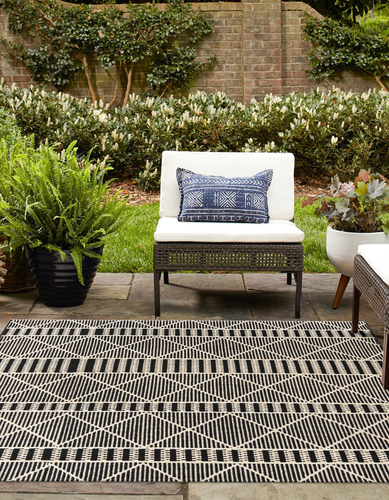 Seaside Lattice Collection Area Rug - Glade Square Black lifestyle 99