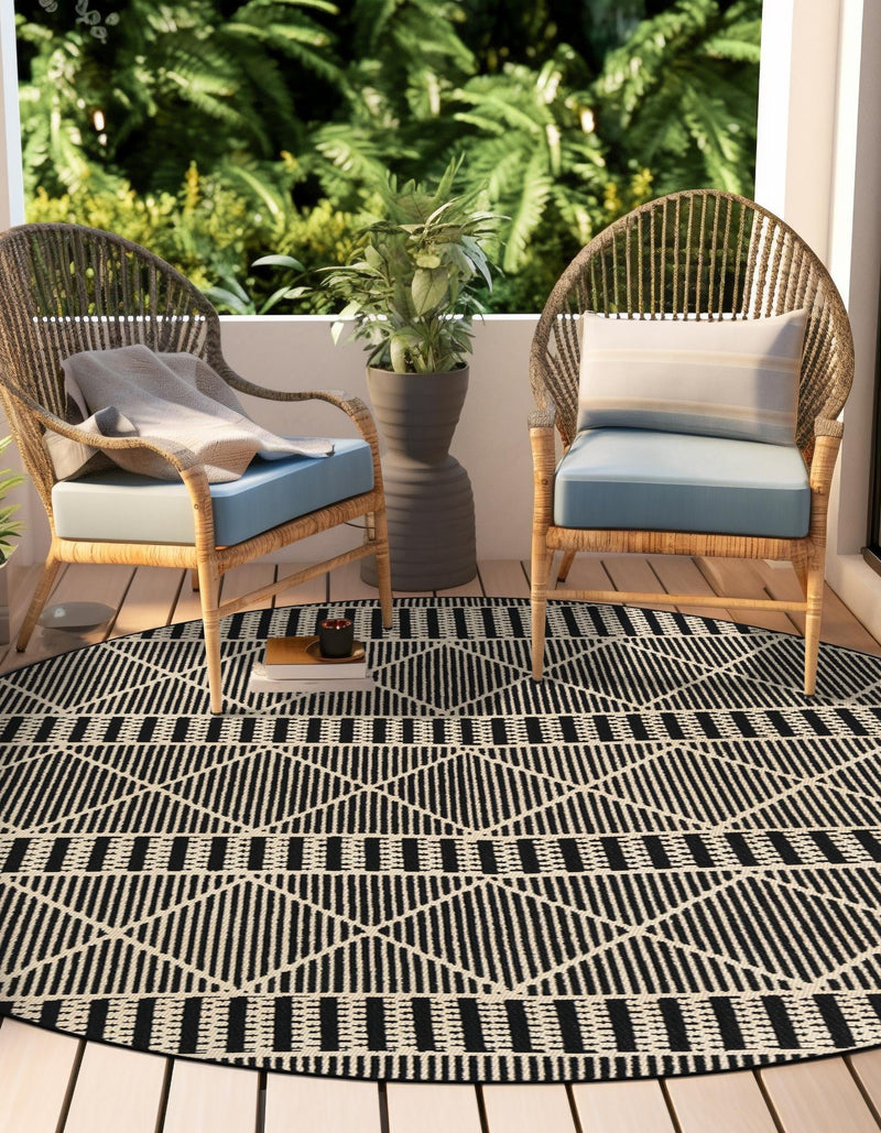 Seaside Lattice Collection Area Rug - Glade Round Black lifestyle 141