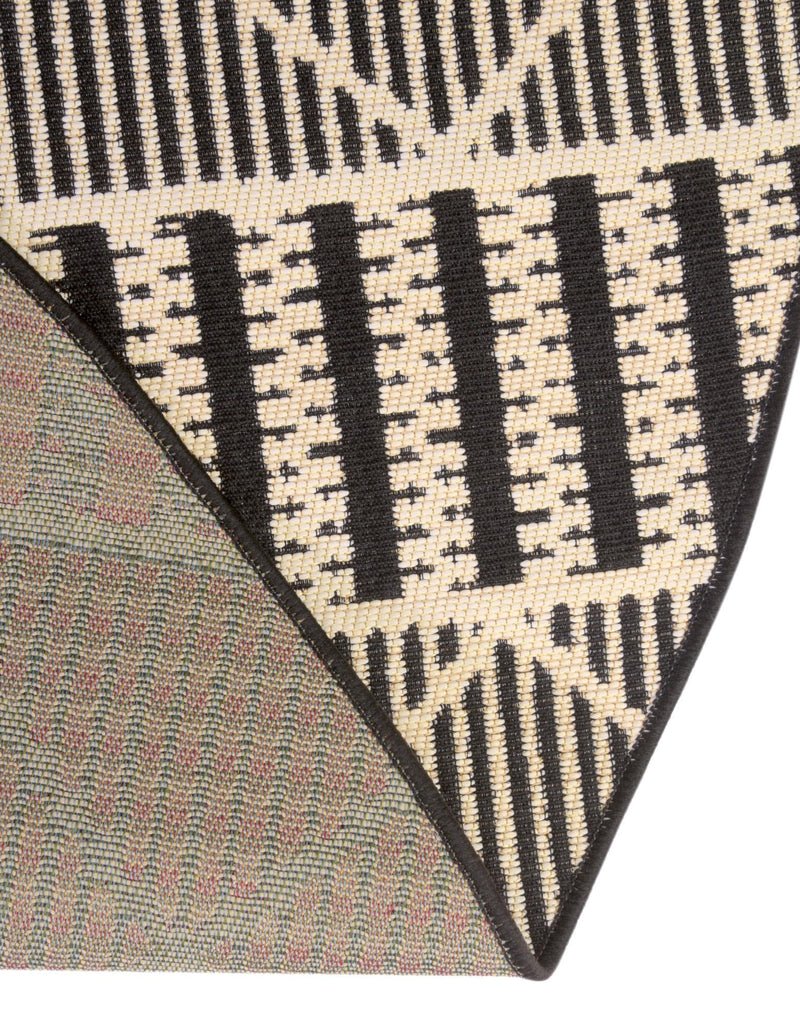 Seaside Lattice Collection Area Rug - Glade Round Black lifestyle 181
