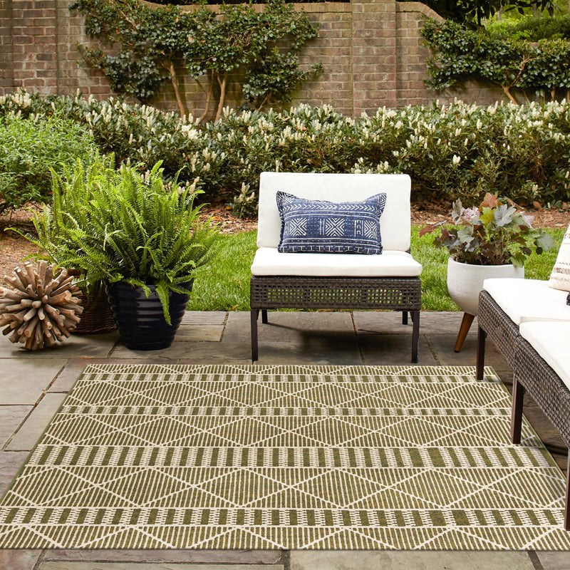Seaside Lattice Collection Area Rug - Glade Square Green lifestyle 207