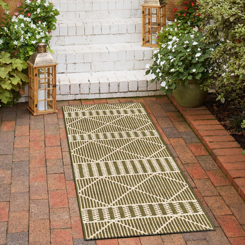 Seaside Lattice Collection Area Rug - Glade Runner Green lifestyle 209