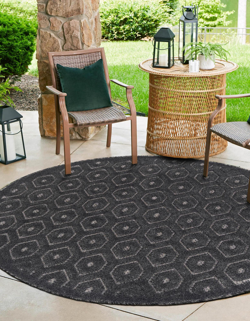 Garden Lattice Charm Collection Area Rug - Arbor (Charcoal) Round Charcoal lifestyle 40