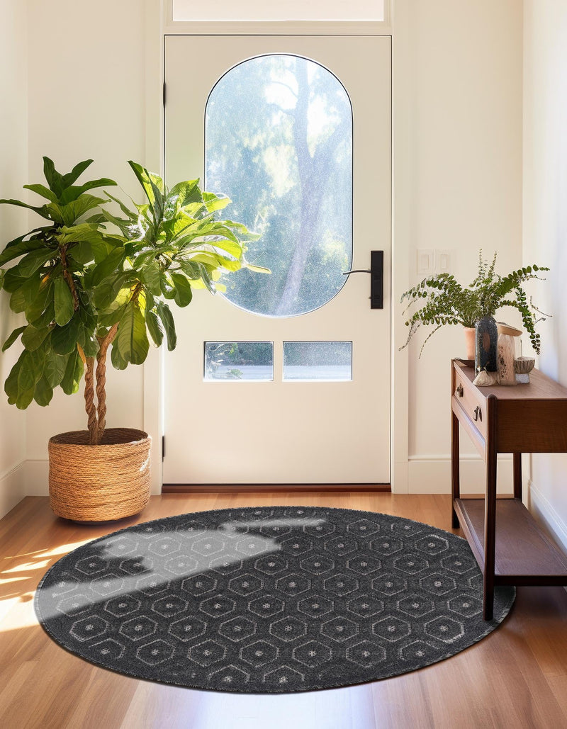 Garden Lattice Charm Collection Area Rug - Arbor (Charcoal) Round Charcoal lifestyle 42