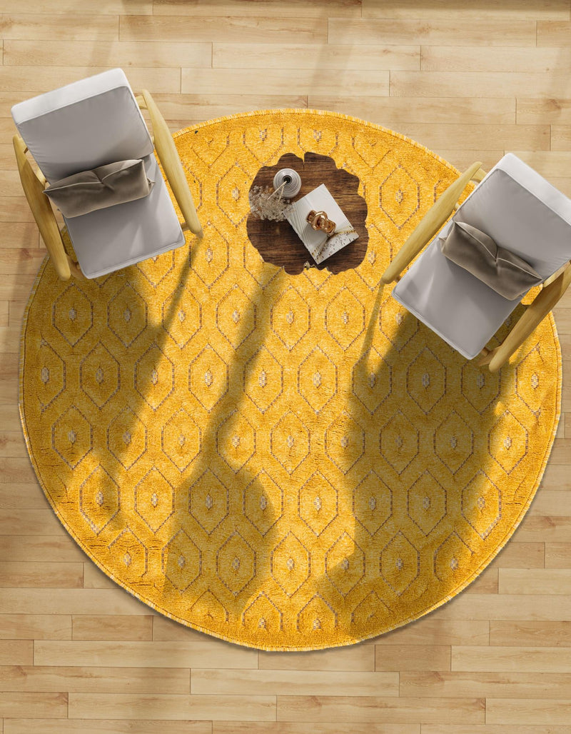 Garden Lattice Charm Collection Area Rug - Arbor (Yellow) Round Yellow lifestyle 41