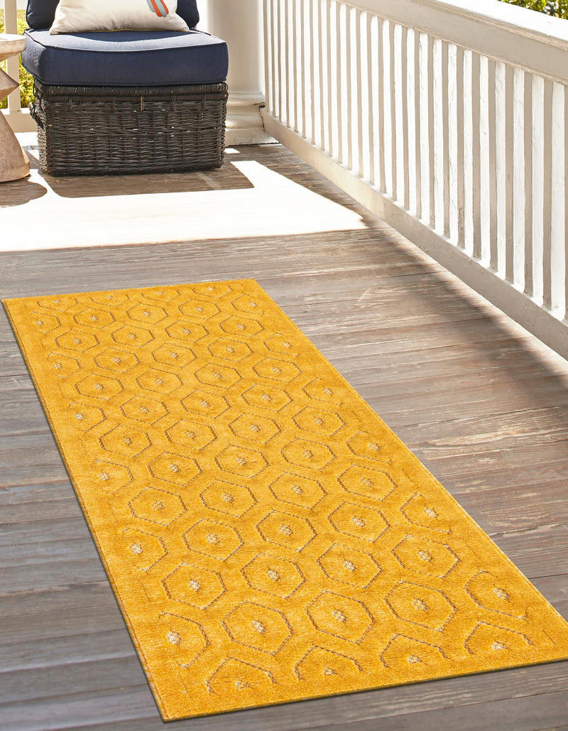 Garden Lattice Charm Collection Area Rug - Arbor (Yellow) Runner Yellow lifestyle 32