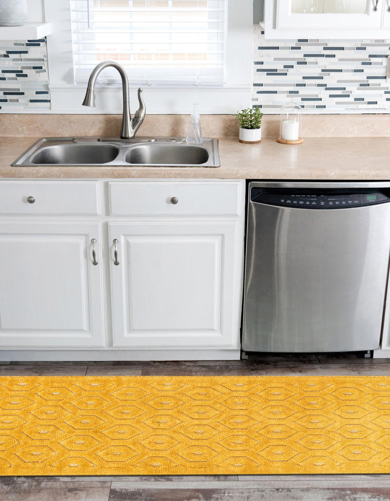 Garden Lattice Charm Collection Area Rug - Arbor (Yellow) Runner Yellow lifestyle 33