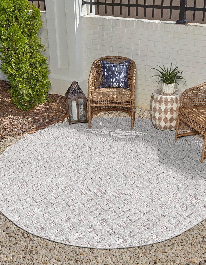 Garden Lattice Charm Collection Area Rug - Pergola (Grey) Round Grey lifestyle 33