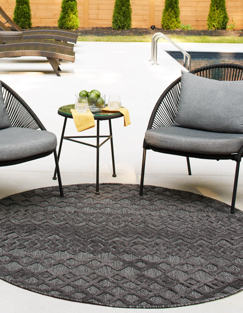 Garden Lattice Charm Collection Area Rug - Pergola (Charcoal) Round Charcoal lifestyle 24
