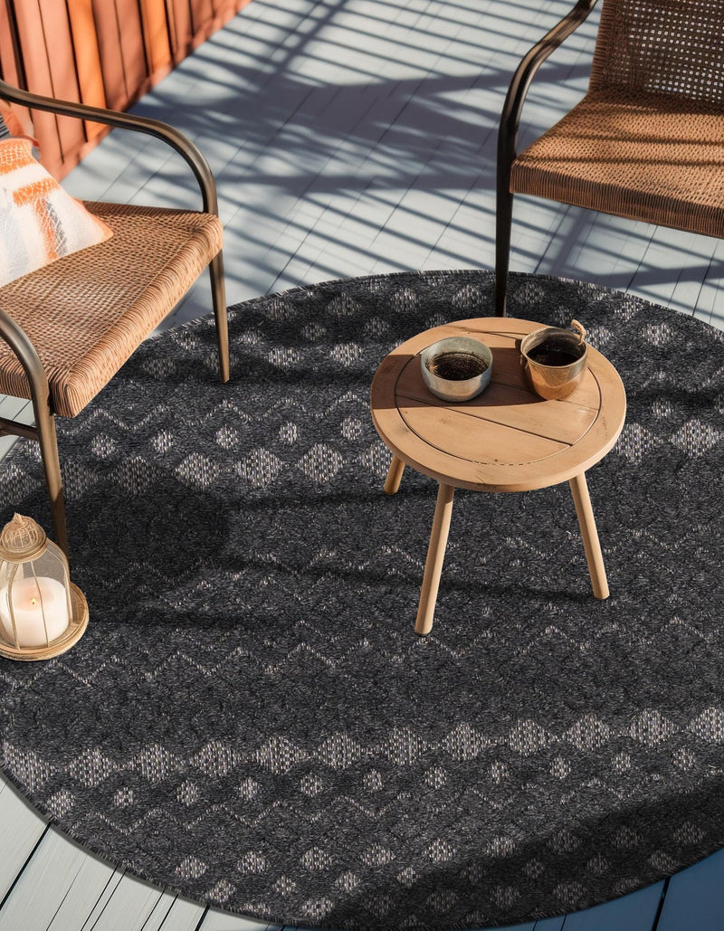 Garden Lattice Charm Collection Area Rug - Pergola (Charcoal) Round Charcoal lifestyle 36