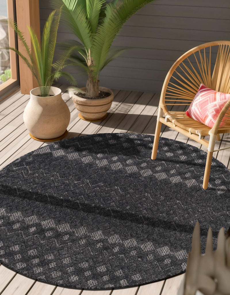 Garden Lattice Charm Collection Area Rug - Pergola (Charcoal) Round Charcoal lifestyle 40