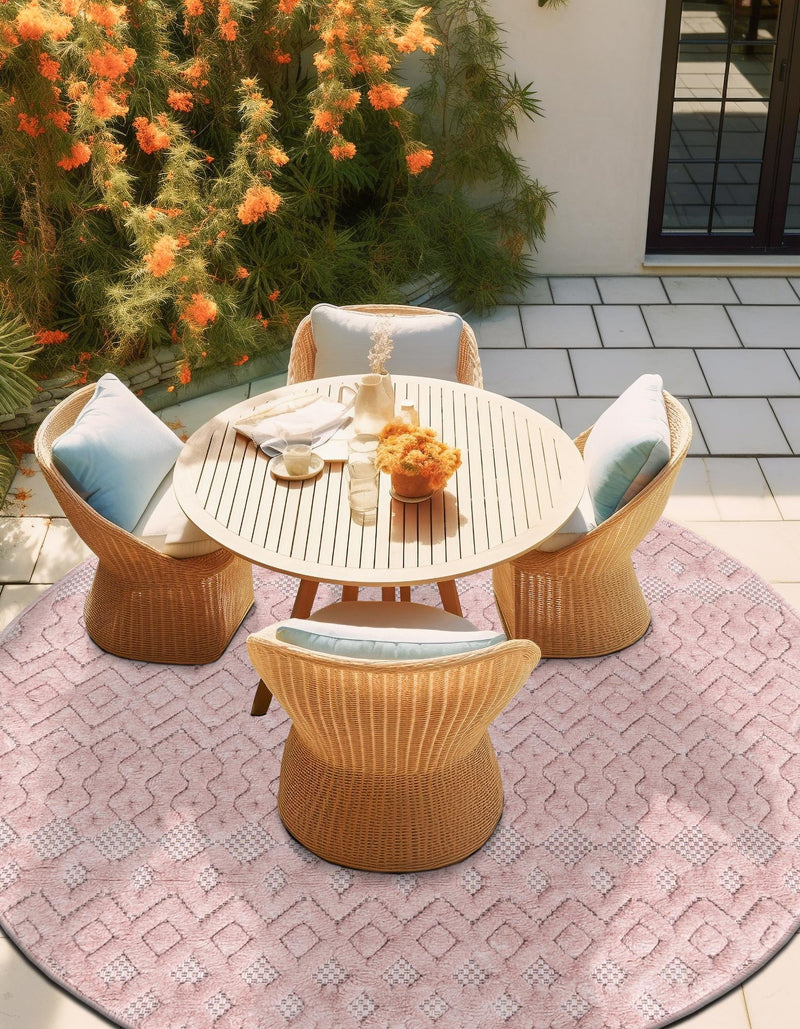 Garden Lattice Charm Collection Area Rug - Pergola (Pink) Round Pink lifestyle 28