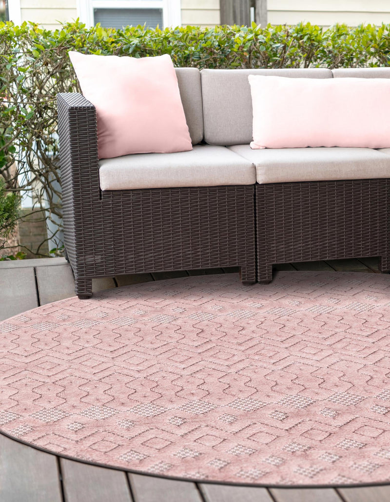 Garden Lattice Charm Collection Area Rug - Pergola (Pink) Round Pink lifestyle 40