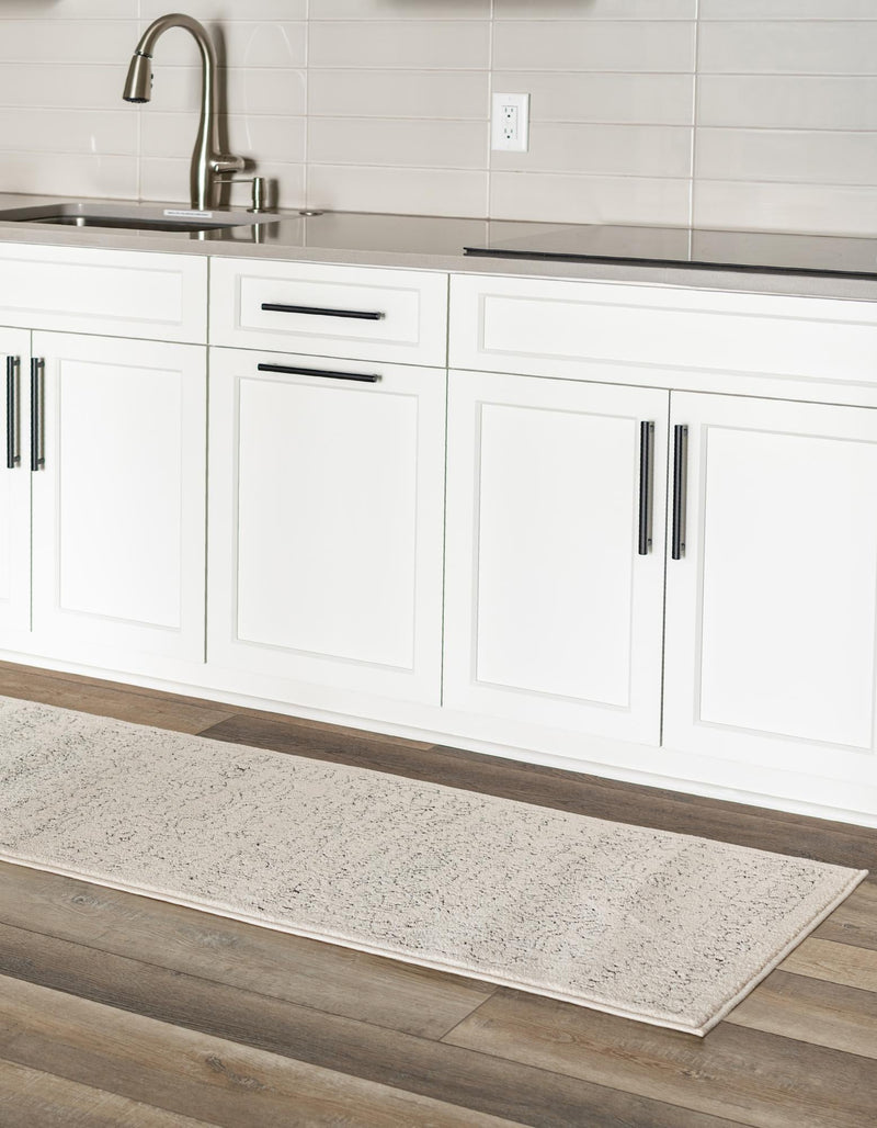 Savannah Soiree Collection Area Rug - Everglade (White) Runner White lifestyle 30