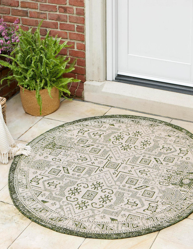 Tribal Terrace Treasures Collection Area Rug - Mayan Marina (Green) Round Green lifestyle 0