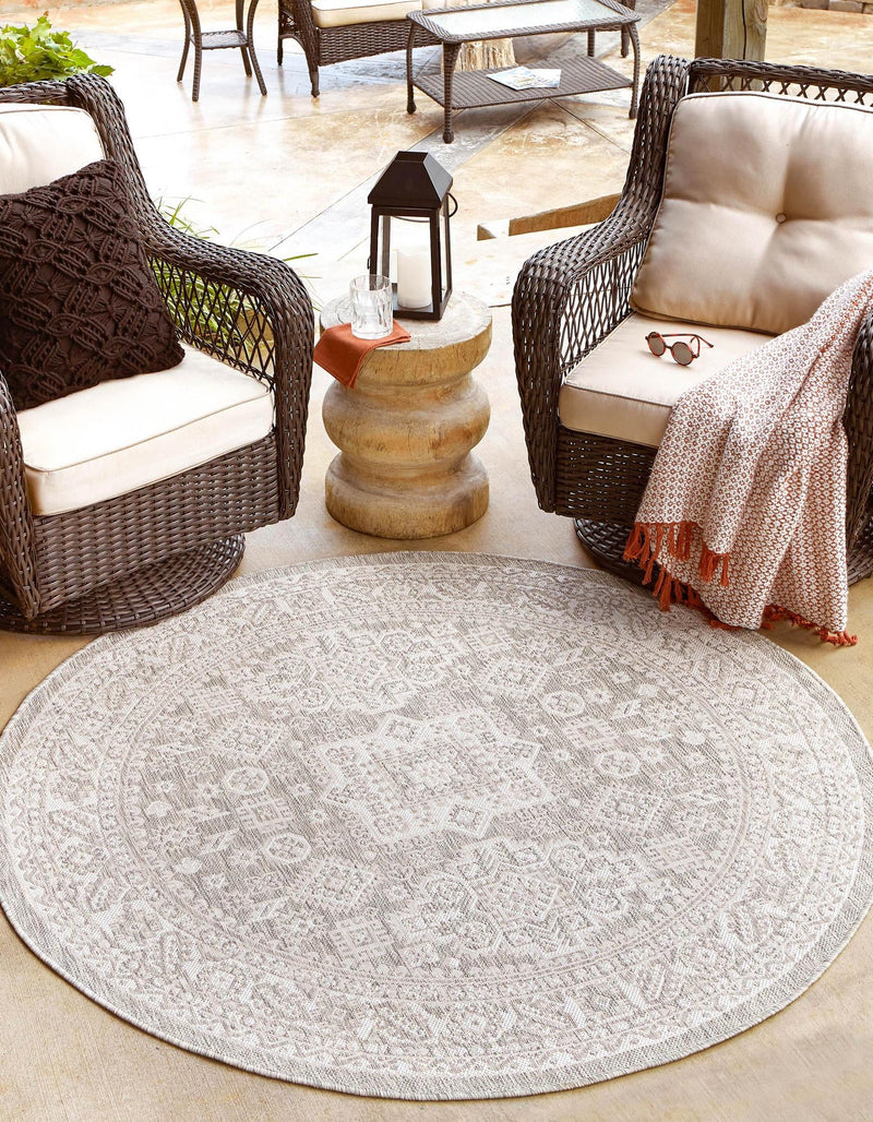 Tribal Terrace Treasures Collection Area Rug - Incan Isle (Light Gray) Round Light Gray lifestyle 0