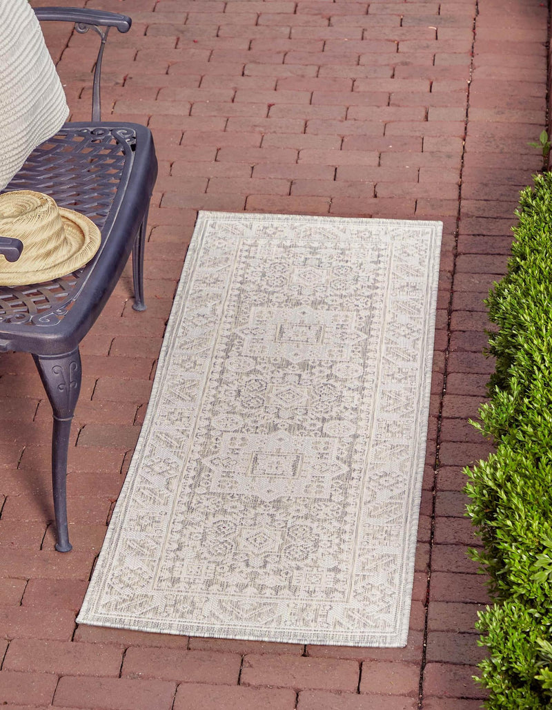 Tribal Terrace Treasures Collection Area Rug - Incan Isle (Light Gray) Runner Light Gray lifestyle 0
