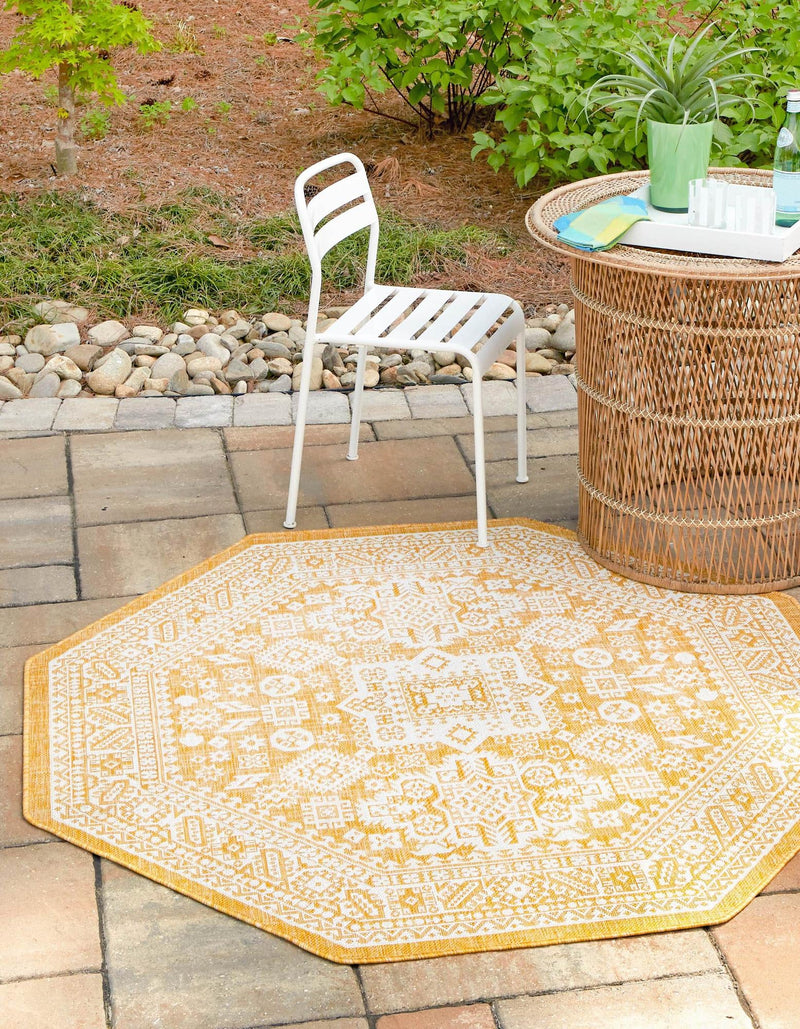 Tribal Terrace Treasures Collection Area Rug - Incan Isle (Yellow) Octagon Yellow lifestyle 0