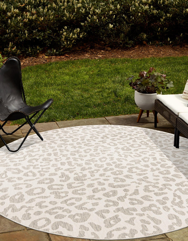 Jungle Expedition Collection Area Rug - Amazon (Ivory Gray) Round Ivory Gray lifestyle 5