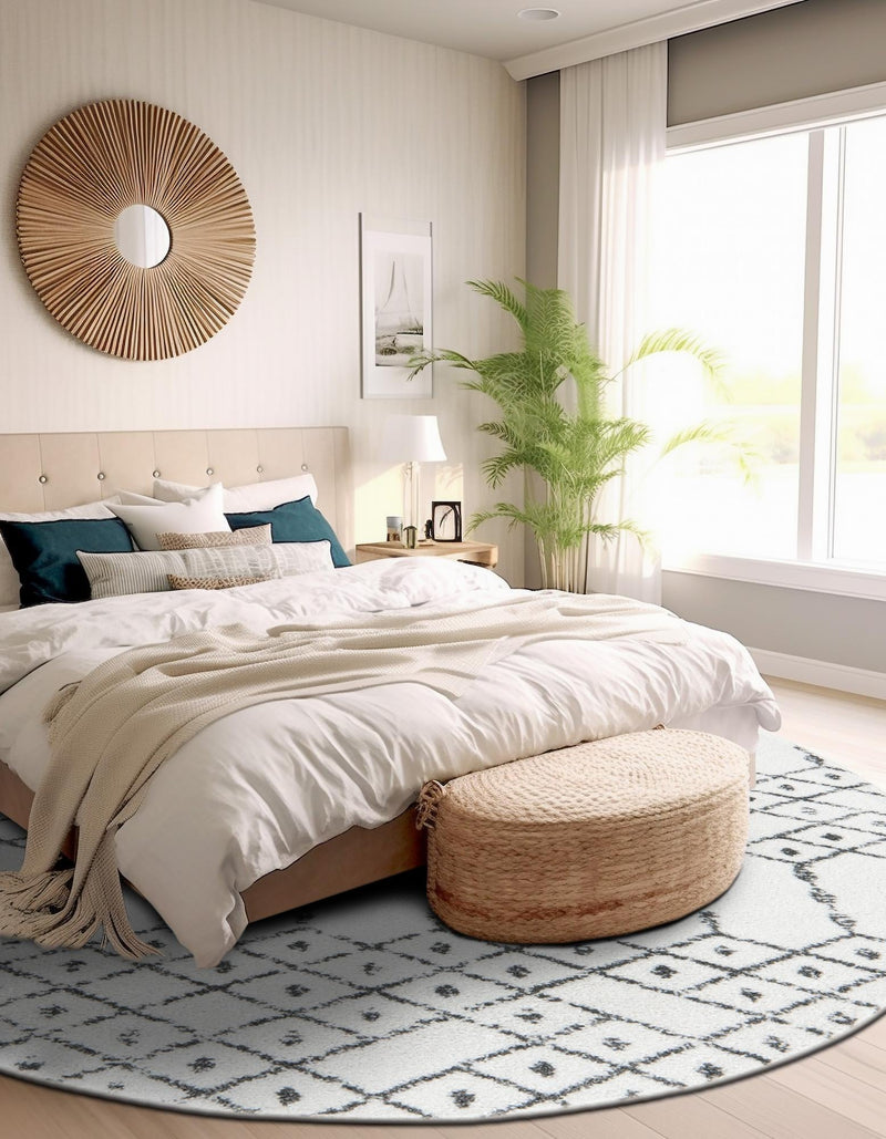 Marrakesh Lattice Collection Area Rug - Casablanca (Ivory Black) Round Ivory Black lifestyle 51