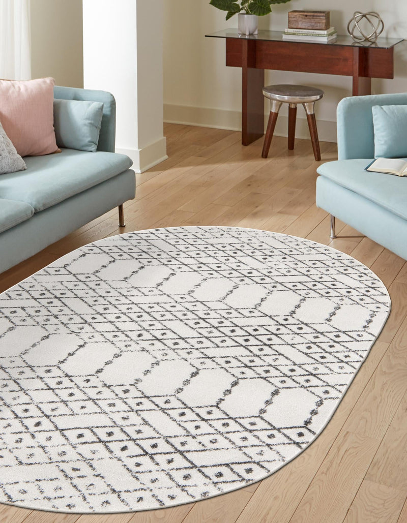 Marrakesh Lattice Collection Area Rug - Casablanca (Ivory Black) Oval Ivory Black lifestyle 29