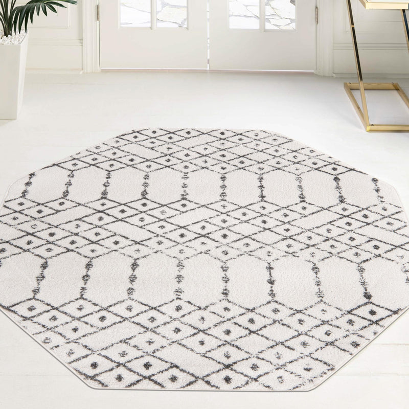 Marrakesh Lattice Collection Area Rug - Casablanca (Ivory Black) Octagon Ivory Black lifestyle 111