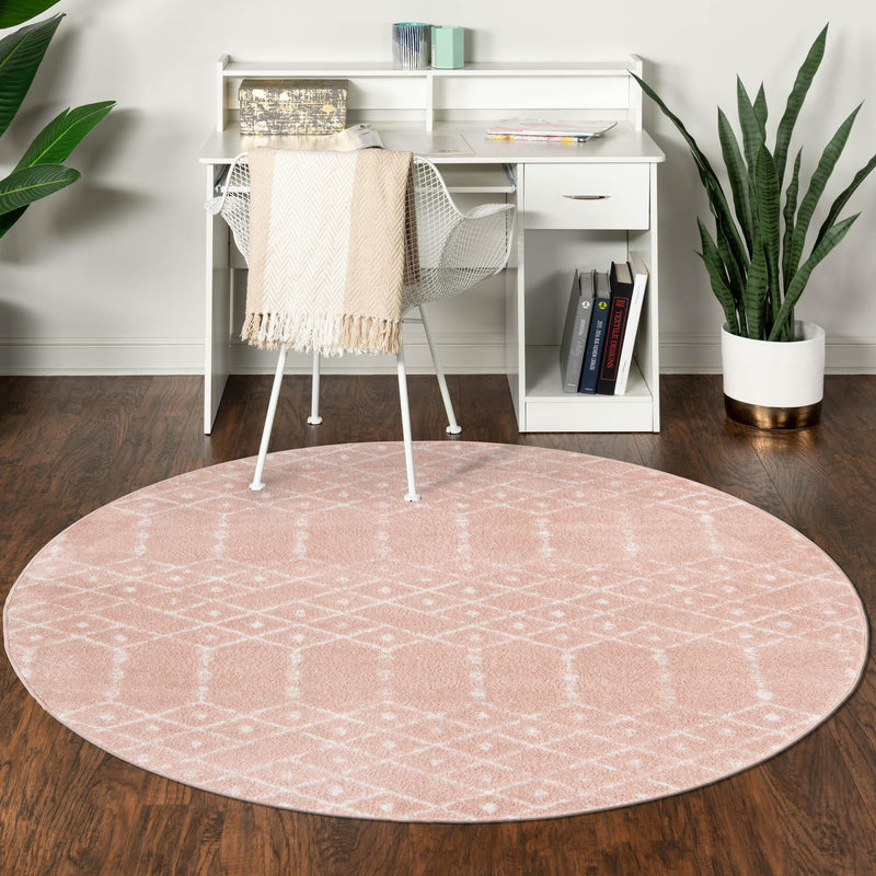 Marrakesh Lattice Collection Area Rug - Casablanca (Rose Pink) Round Rose Pink lifestyle 103