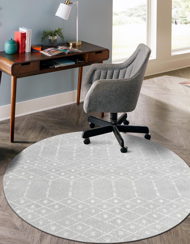 Marrakesh Lattice Collection Area Rug - Casablanca (Light Gray) Round Light Gray lifestyle 51