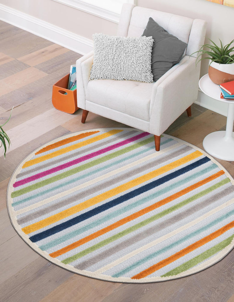 Bahama Breeze Outdoor Collection Area Rug - Exuma Round Gray lifestyle 144