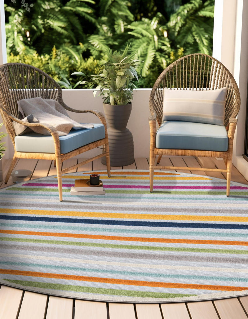 Bahama Breeze Outdoor Collection Area Rug - Exuma Round Gray lifestyle 154