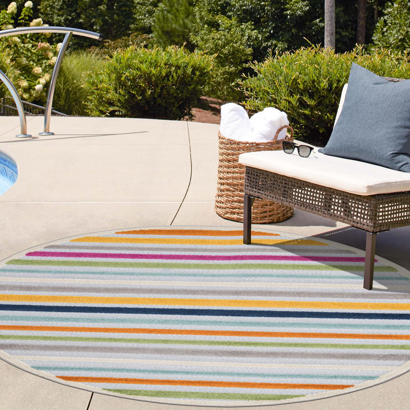 Bahama Breeze Outdoor Collection Area Rug - Exuma Round Gray lifestyle 108