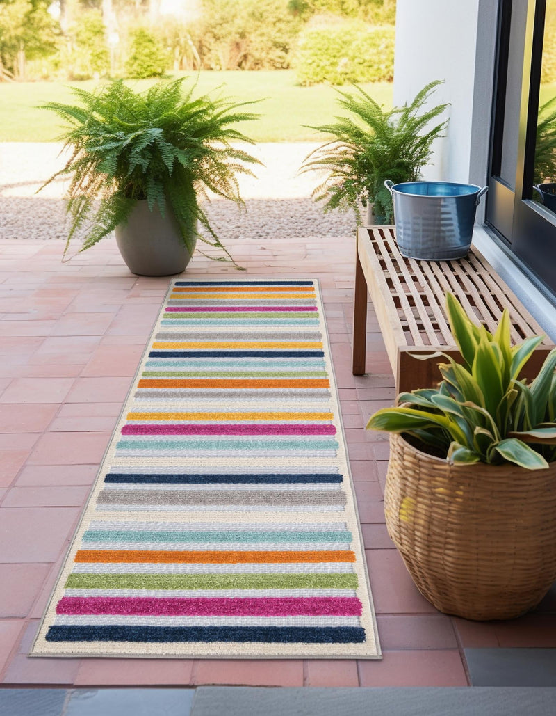 Bahama Breeze Outdoor Collection Area Rug - Exuma Runner Gray lifestyle 115
