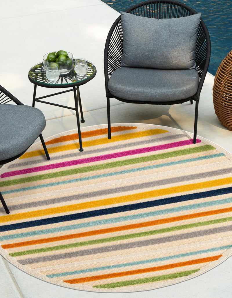 Bahama Breeze Outdoor Collection Area Rug - Exuma Round Beige lifestyle 45