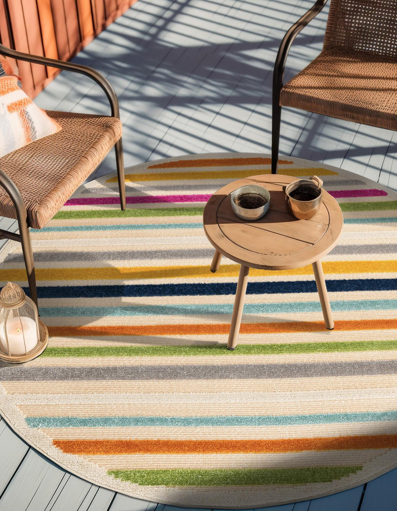 Bahama Breeze Outdoor Collection Area Rug - Exuma Round Beige lifestyle 137