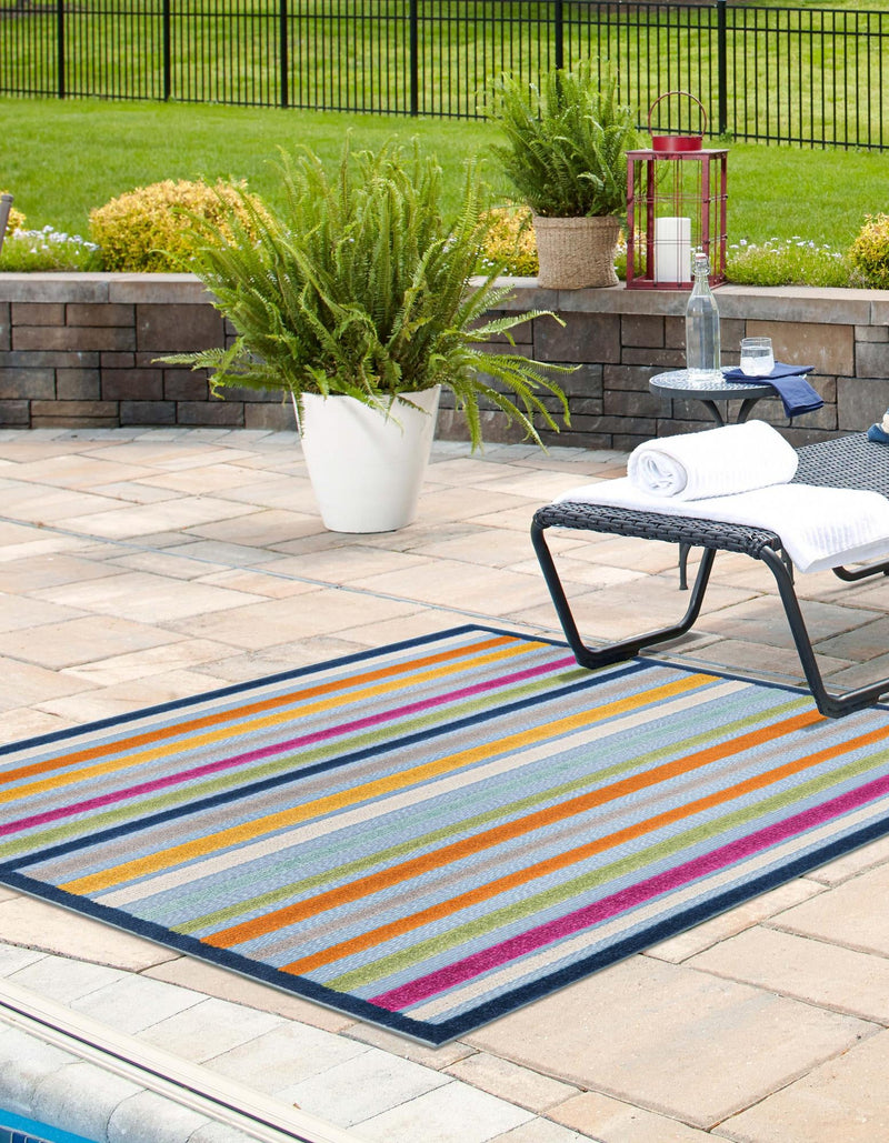 Bahama Breeze Outdoor Collection Area Rug - Exuma Square Blue lifestyle 76
