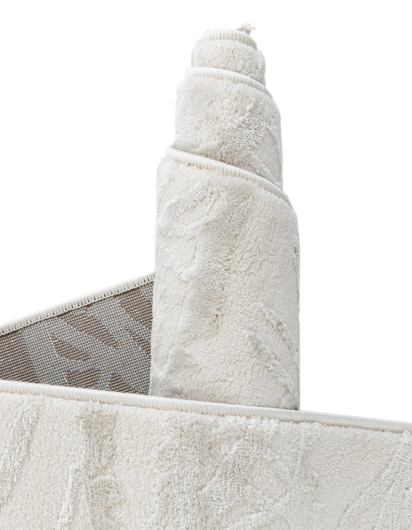 Bloomsbury Elegance Collection Area Rug - Soho Oval Ivory lifestyle 110