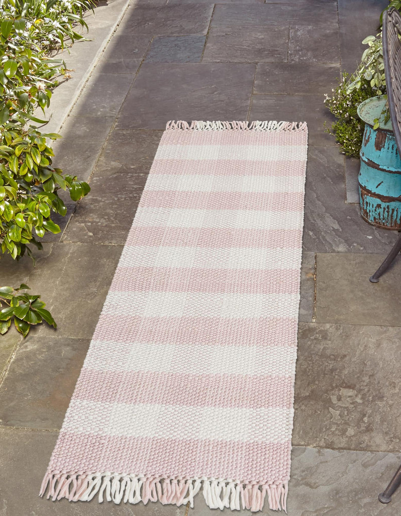 Sustainable Grid Indoor-Outdoor Oasis Collection Area Rug - Savannah Runner Pink lifestyle 126