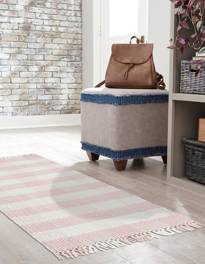 Sustainable Grid Indoor-Outdoor Oasis Collection Area Rug - Savannah Runner Pink lifestyle 135