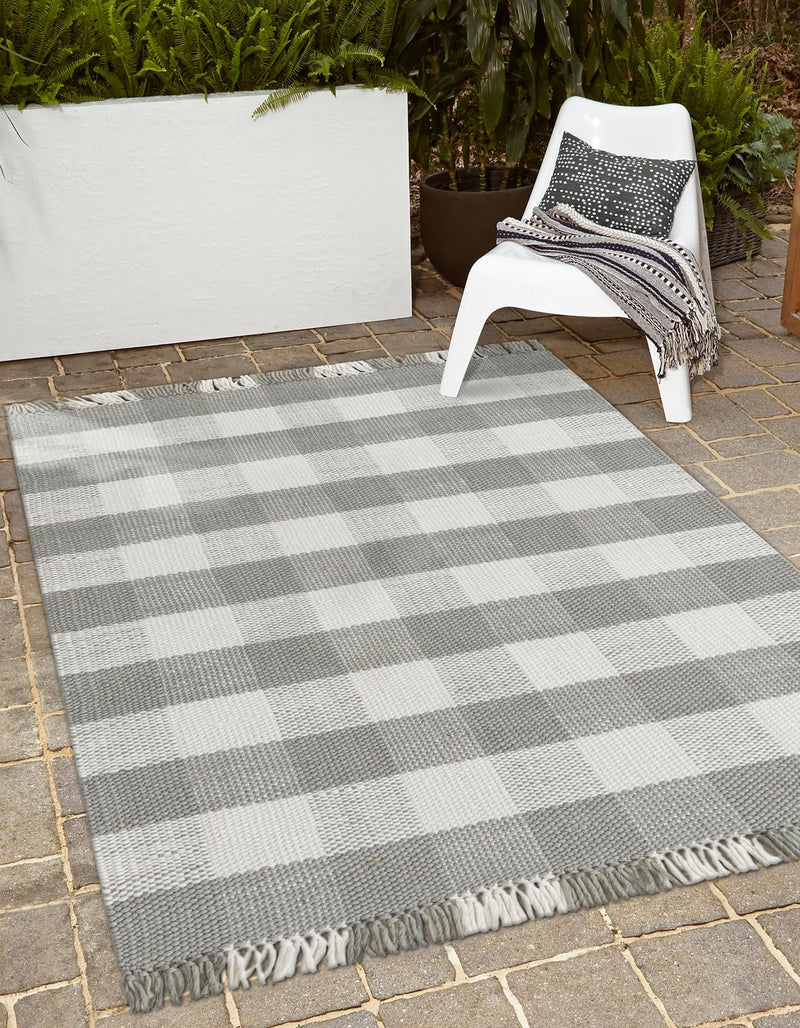 Sustainable Grid Indoor-Outdoor Oasis Collection Area Rug - Savannah Rectangle Gray lifestyle 30
