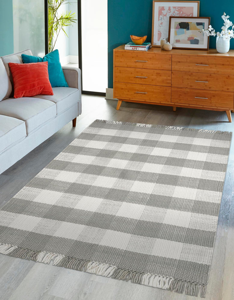 Sustainable Grid Indoor-Outdoor Oasis Collection Area Rug - Savannah Rectangle Gray lifestyle 33