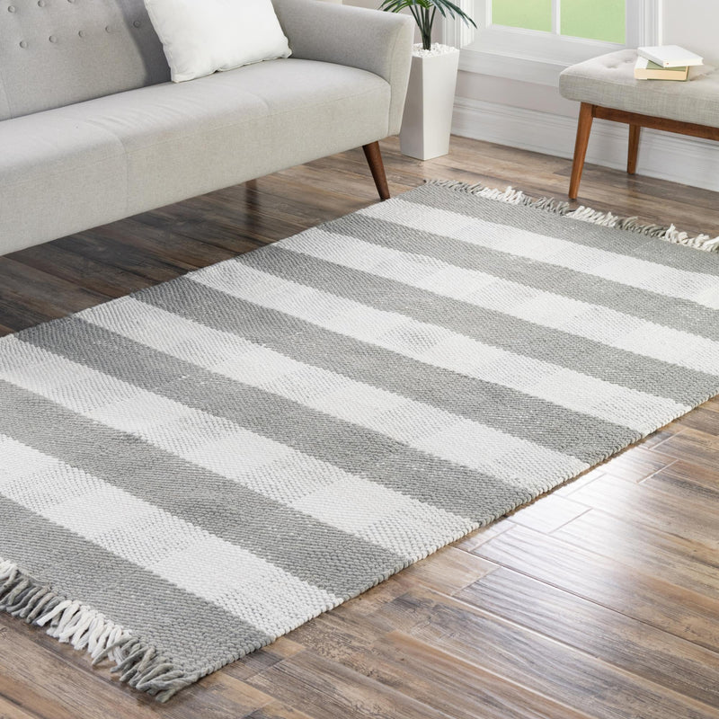 Sustainable Grid Indoor-Outdoor Oasis Collection Area Rug - Savannah Rectangle Gray lifestyle 69