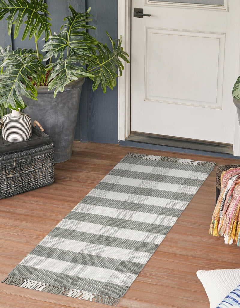 Sustainable Grid Indoor-Outdoor Oasis Collection Area Rug - Savannah Runner Gray lifestyle 102