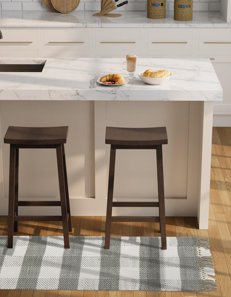 Sustainable Grid Indoor-Outdoor Oasis Collection Area Rug - Savannah Runner Gray lifestyle 117
