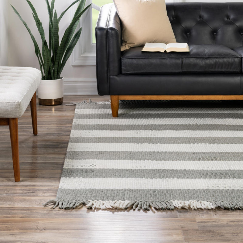 Sustainable Grid Indoor-Outdoor Oasis Collection Area Rug - Savannah Square Gray lifestyle 154