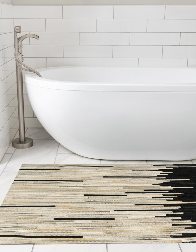 Savannah Hideaway Collection Area Rug - Savannah Runner Black White lifestyle 39