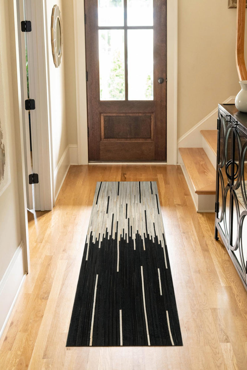 Savannah Hideaway Collection Area Rug - Savannah Runner Black White lifestyle 47