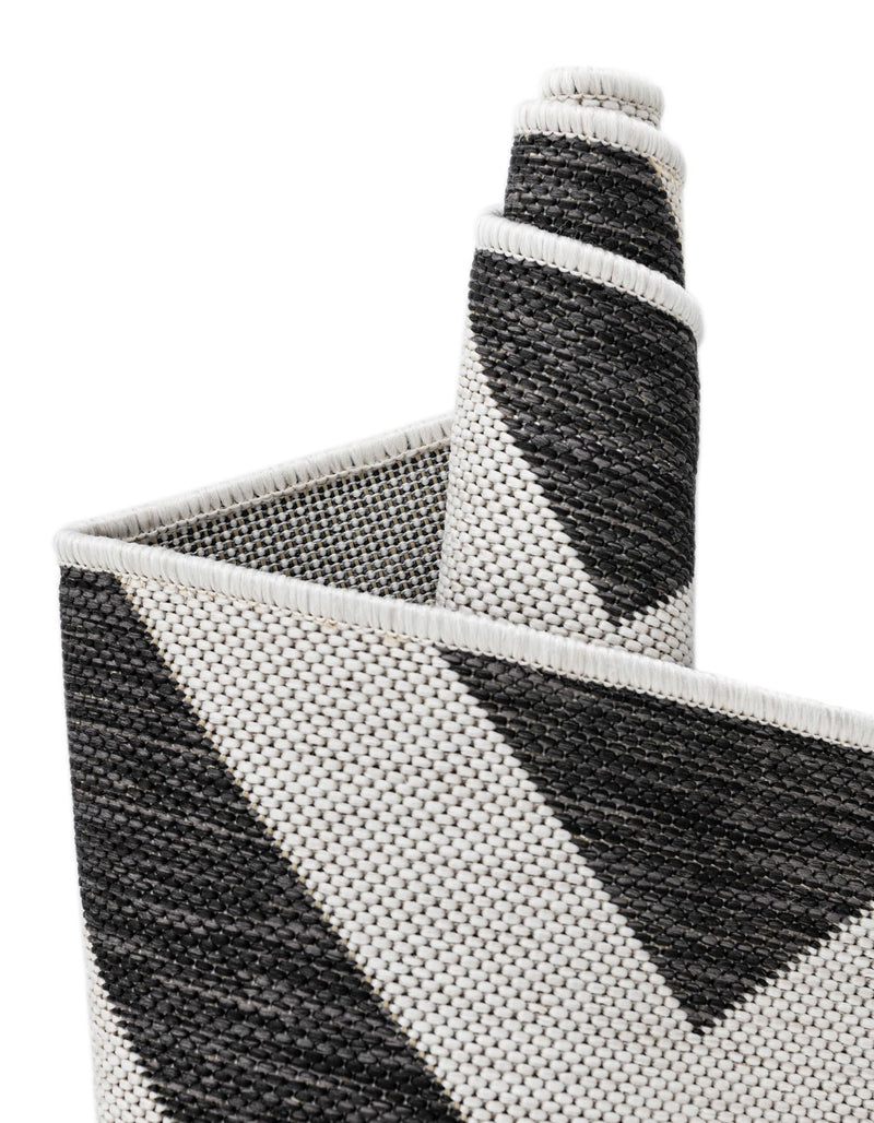 Urban Oasis Rugs Collection Area Rug - Highrise (Charcoal Gray) Octagon Charcoal Gray lifestyle 9
