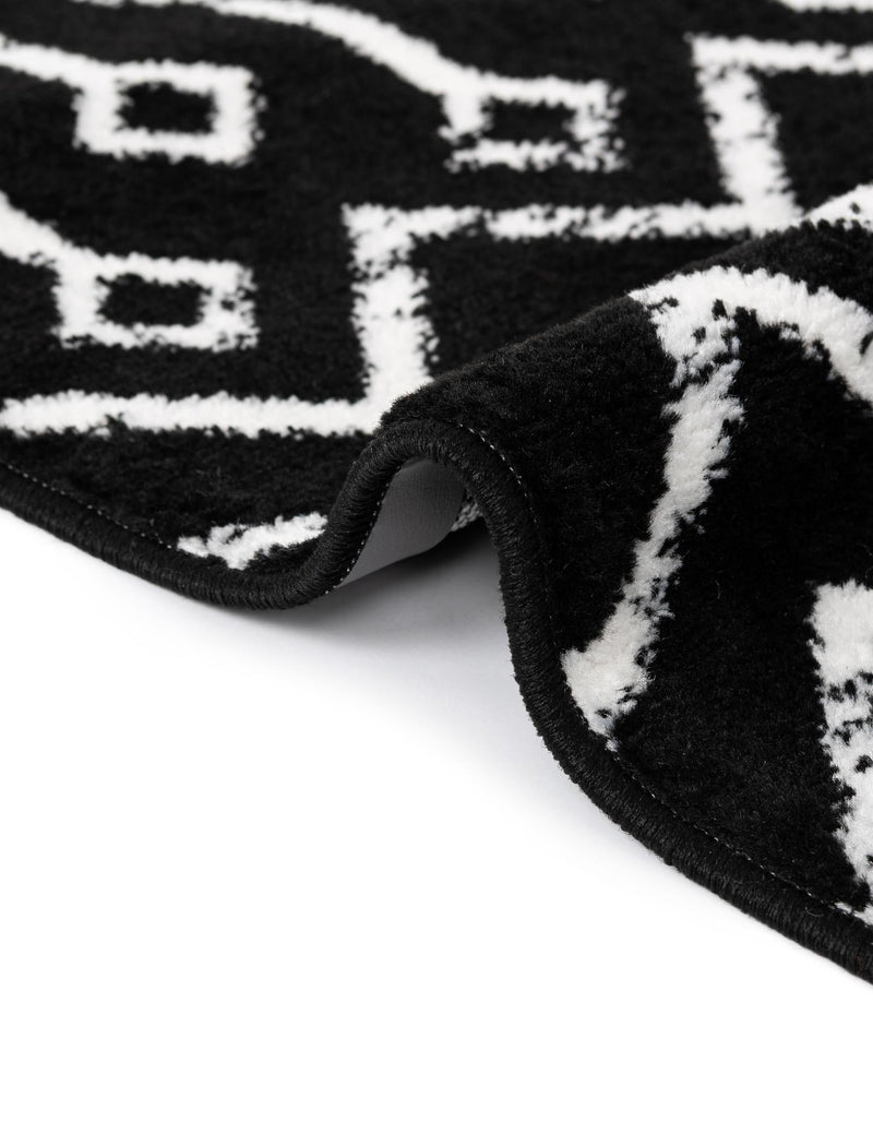 Marrakech Lattice Collection Area Rug - Medina (Black) Round Black lifestyle 16